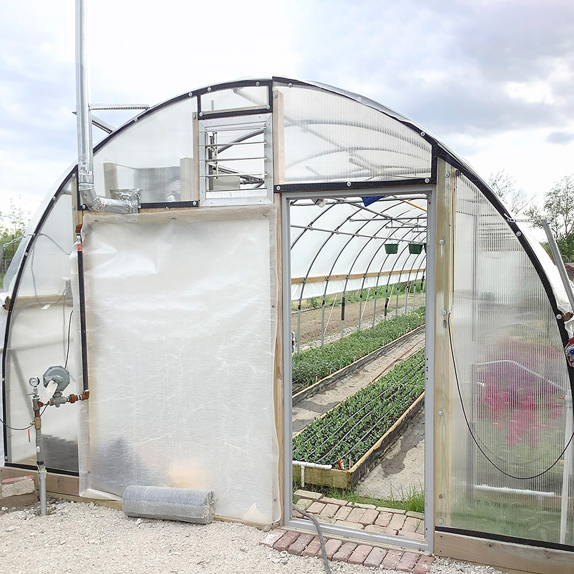 Jiggly Greenhouse® DIY Greenhouse Kit Installation